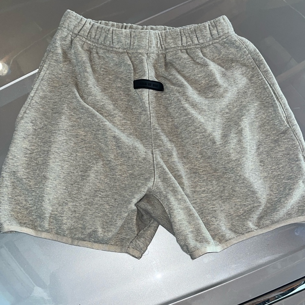 Essentials fear of god mens small shorts cotton missing drawstring logo front